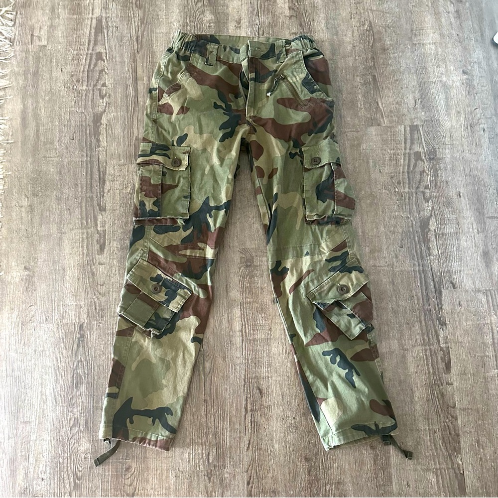 Womens stretch cargo pants
